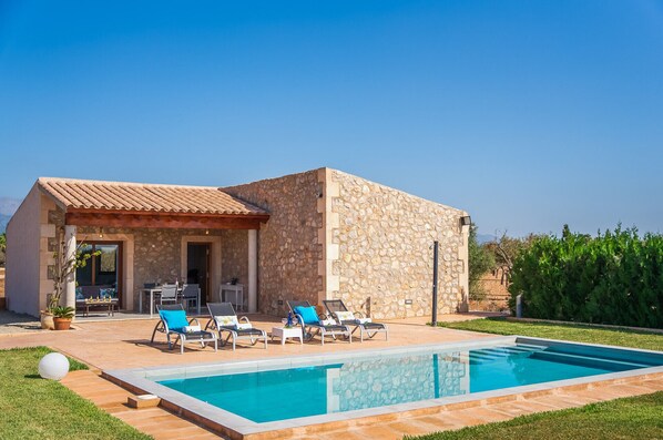 Modern finca with pool in the heart of Mallorca