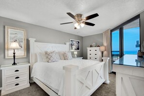 Master bedroom Gulf Views! Sundestin 818