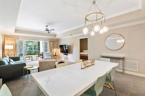 Modern Dinning Room