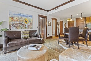 Living Room, Furniture, Indoors, Home Decor, Couch