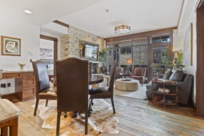 Living Room, Furniture, Indoors, Home Decor, Flooring