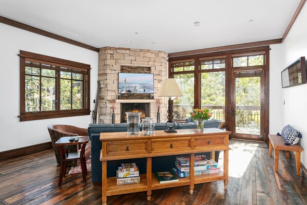Indoors, Hardwood, Living Room, Furniture, Lamp
