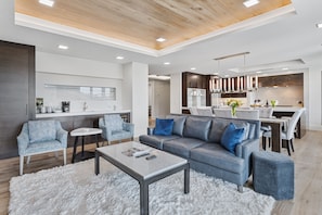 Home Decor, Indoors, Living Room, Furniture, Table