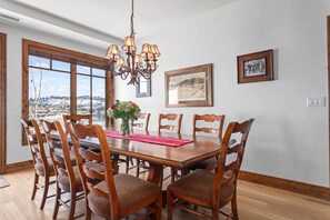 Dining Room, Dining Table, Table, Furniture, Indoors