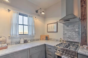 Kitchen | Microwave