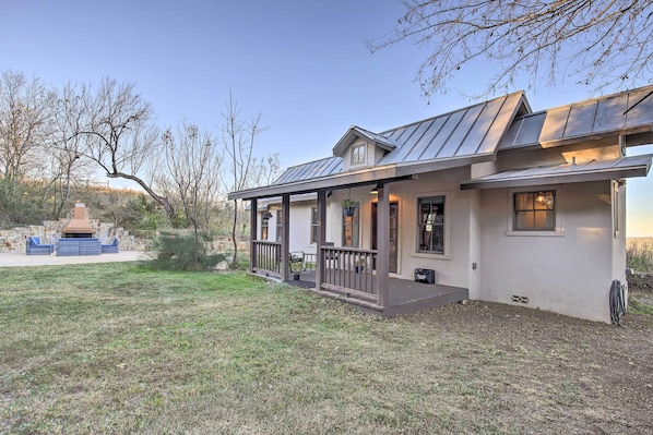 Castroville Vacation Rental | 1BR | 1BA | 650 Sq Ft | Step Free Entry
