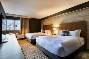 Unit with 2 Queen size beds. The exact unit will be assigned upon arrival. Views, colors, and decor may vary
