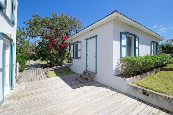 Cute studio cottage