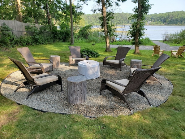 Fire pit