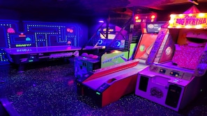 Arcade Room Skeeball, Basketball, Big Bertha Full Size Commercial Grade Games