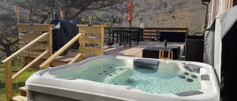 Luxuriously powerful mountain view hot tub