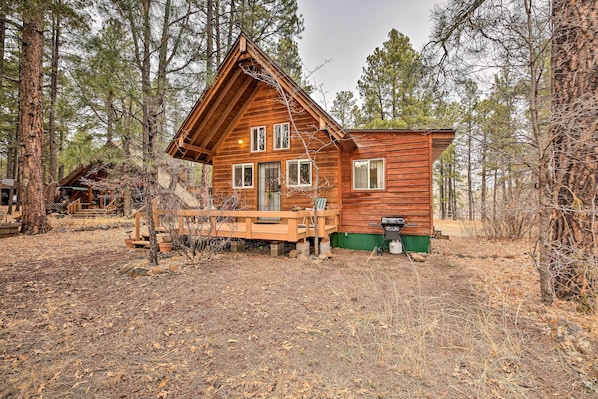 Pinetop Vacation Rental | 1BR | 1.5BA | 800 Sq Ft | 3 Stairs Required