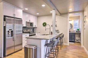 Kitchen | Main Level | Fully Equipped | Dishwasher
