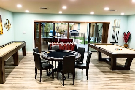 Spielezimmer