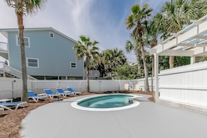 Beautiful In Ground Pool- Heating Optional- Plenty of chaise lounges