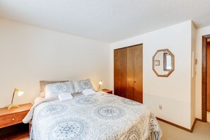 Indoors, Furniture, Home Decor, Hardwood, Stained Wood