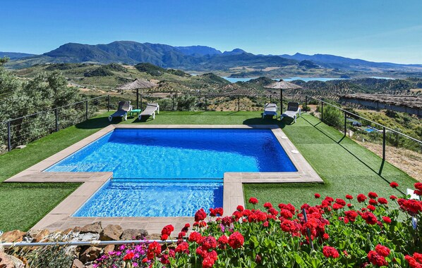 pool