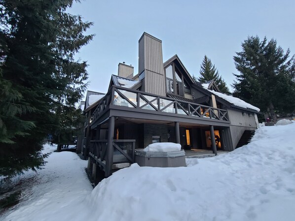 Exterior with ski-in/ski-out access