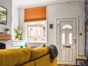 Living room | Stonesthrow Townhouse, Leek