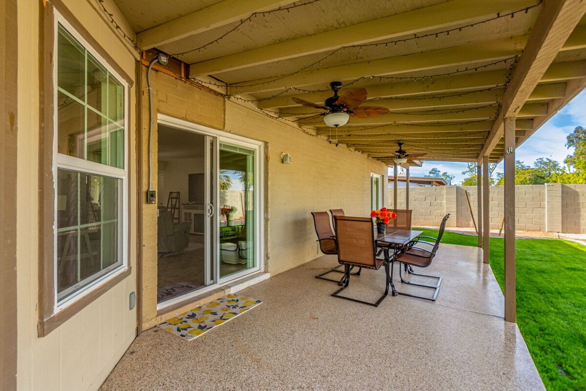 Beautiful 5 Bd/2 Ba with 8 Beds and SPA! Golf, ASU, Cubs & A’s, Downtown Mesa!
