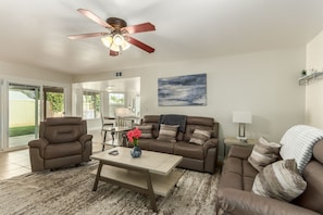 Lots of natural lighting to brighten up your day!