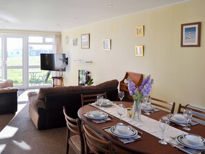 Open plan living space | Cast Away, Winterton on Sea