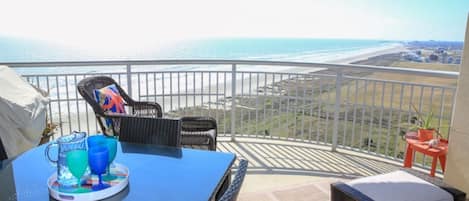 Imagine Yourself Enjoying the Gorgeous Views of the Beach and Galveston