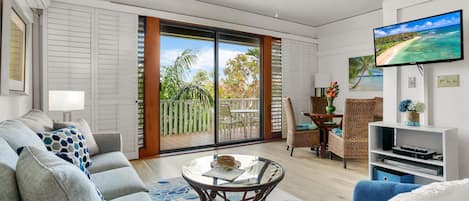 Living Room, Dining Room & Lanai