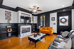 Living area - front door entrance