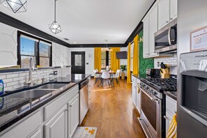 Kitchen/Dining area 