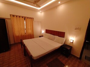 Deluxe Bedroom 