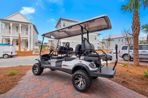 6 Seater golf cart available to rent for an additional $75/night.