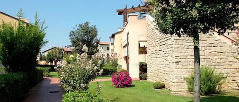 Extérieur maison de vacances [été]