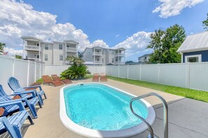 Sea Breeze B (formerly Sea Therapy)