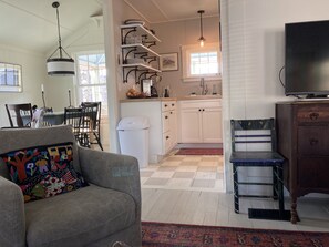 Living room/Dining room/kitchen
