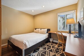 Queen Bedroom