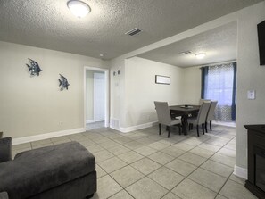 Open floor living room, dining room & Kitchen