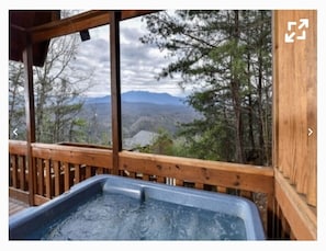Hot tub with privacy and a view! 