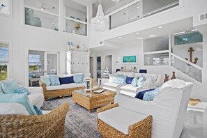 Very spacious with natural light and gorgeous views!