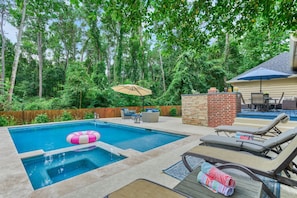 Backyard Oasis - Pool and Spa