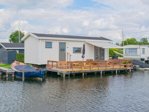 Außenseite Ferienhaus [Sommer]