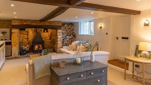 Living Room, Yew Tree Cottage, Bolthole Retreats