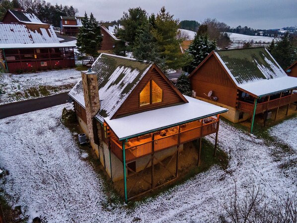 Aerial shoot of the cabin.
