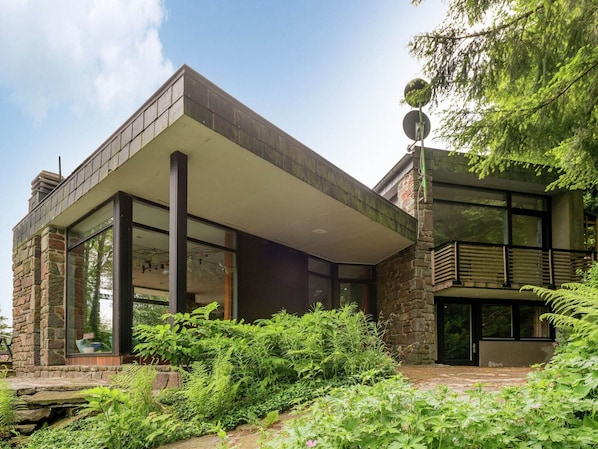 Holiday Home Exterior [summer]