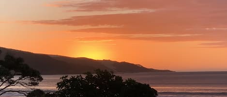 Vista para praia/oceano