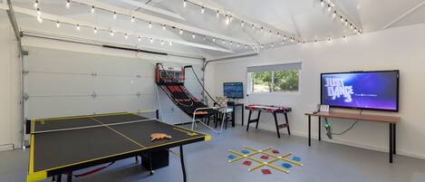 Best Game Room in Town! Ping Pong, Air Hockey, Just Dance, Arcade, Basketball!