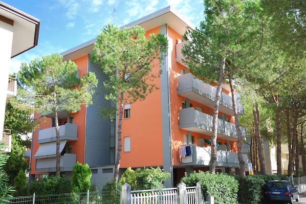 Holiday Home Exterior [summer]