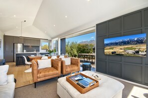 Lounge area with Smart TV