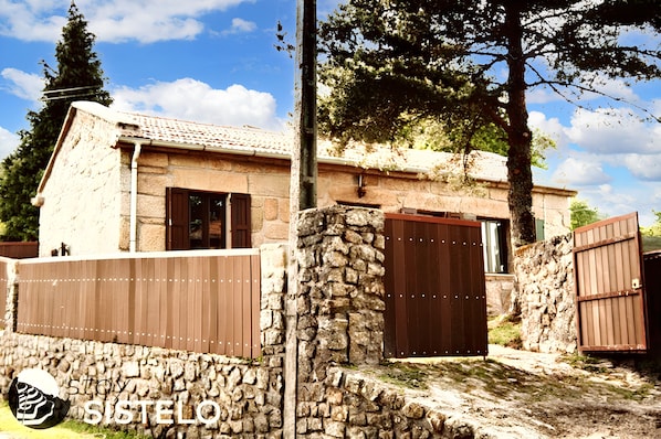 Façade