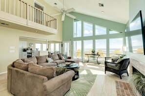 Great Gulf views inside & out!